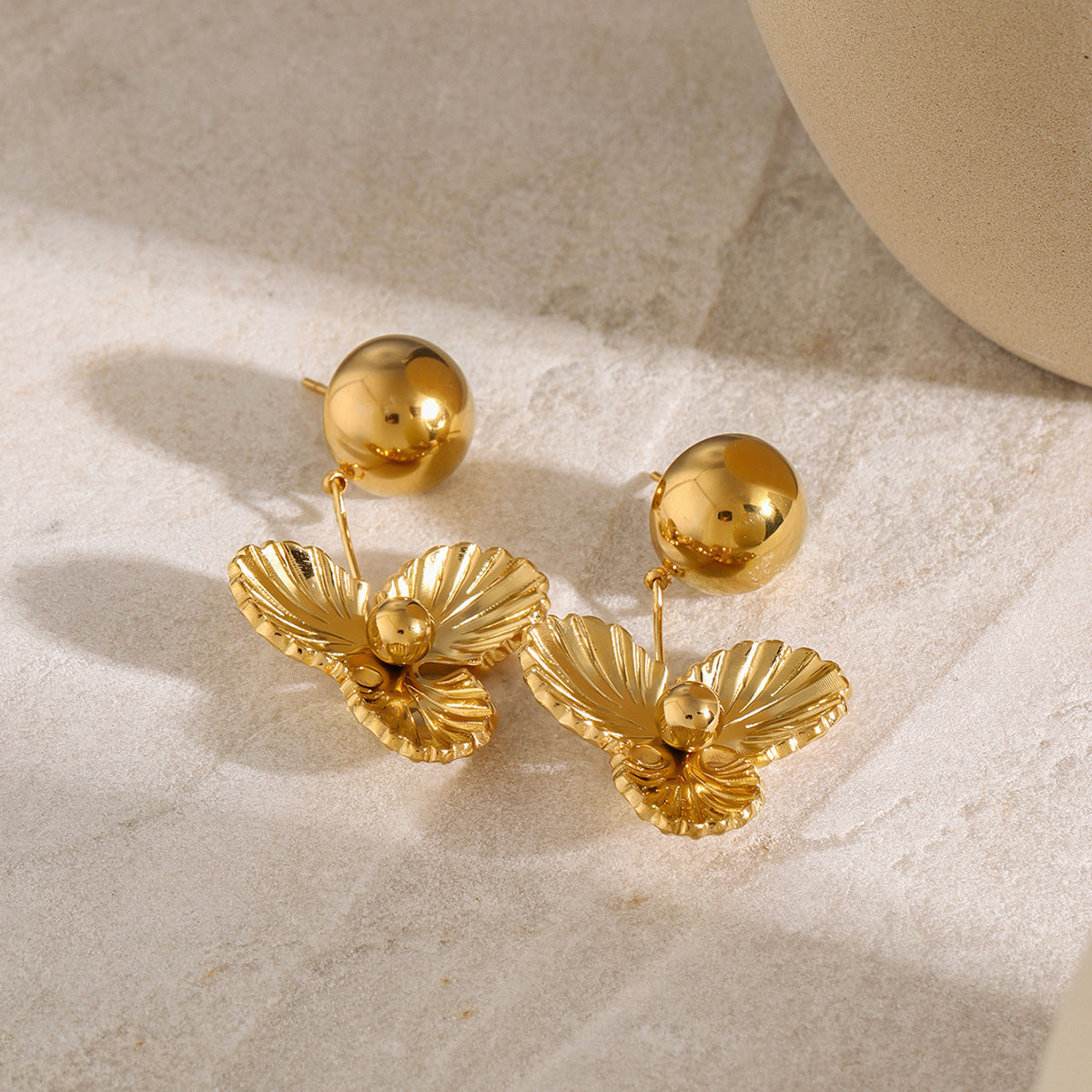 Stainless steel 18k gold-plated flower earrings