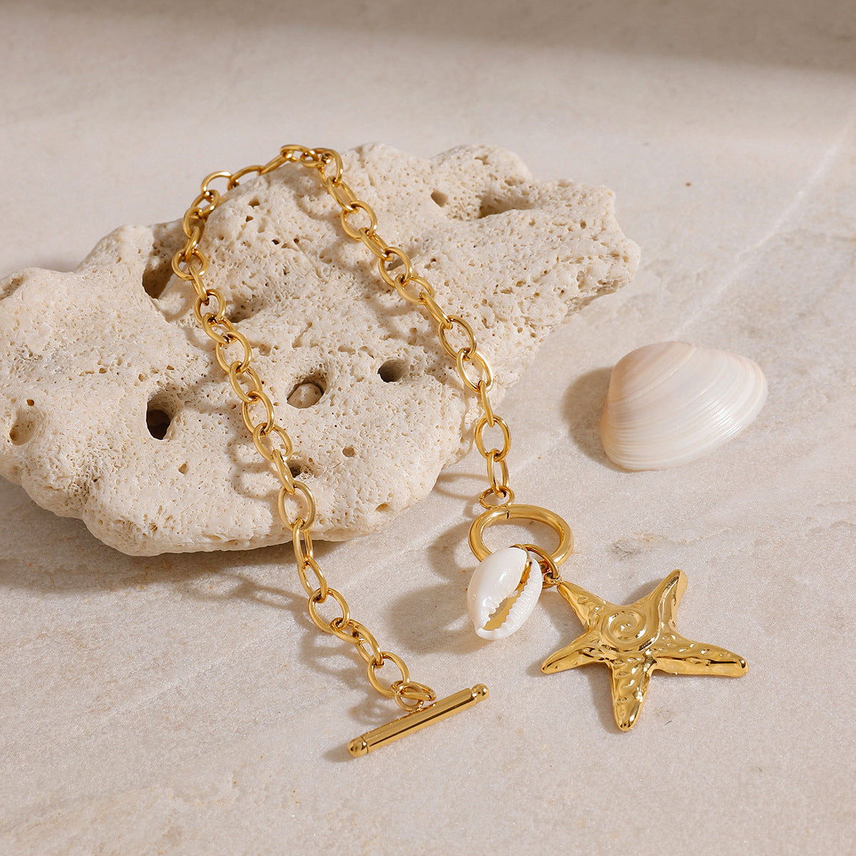 Stainless steel 18k gold-plated starfish bracelet
