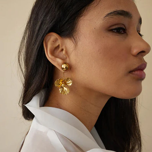 Stainless steel 18k gold-plated flower earrings