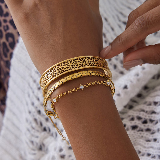 Stainless steel 18k gold-plated bangle