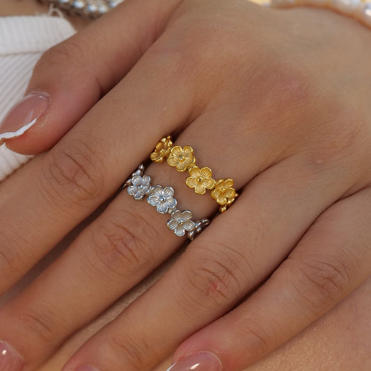 Stainless steel 18k gold-plated floral ring