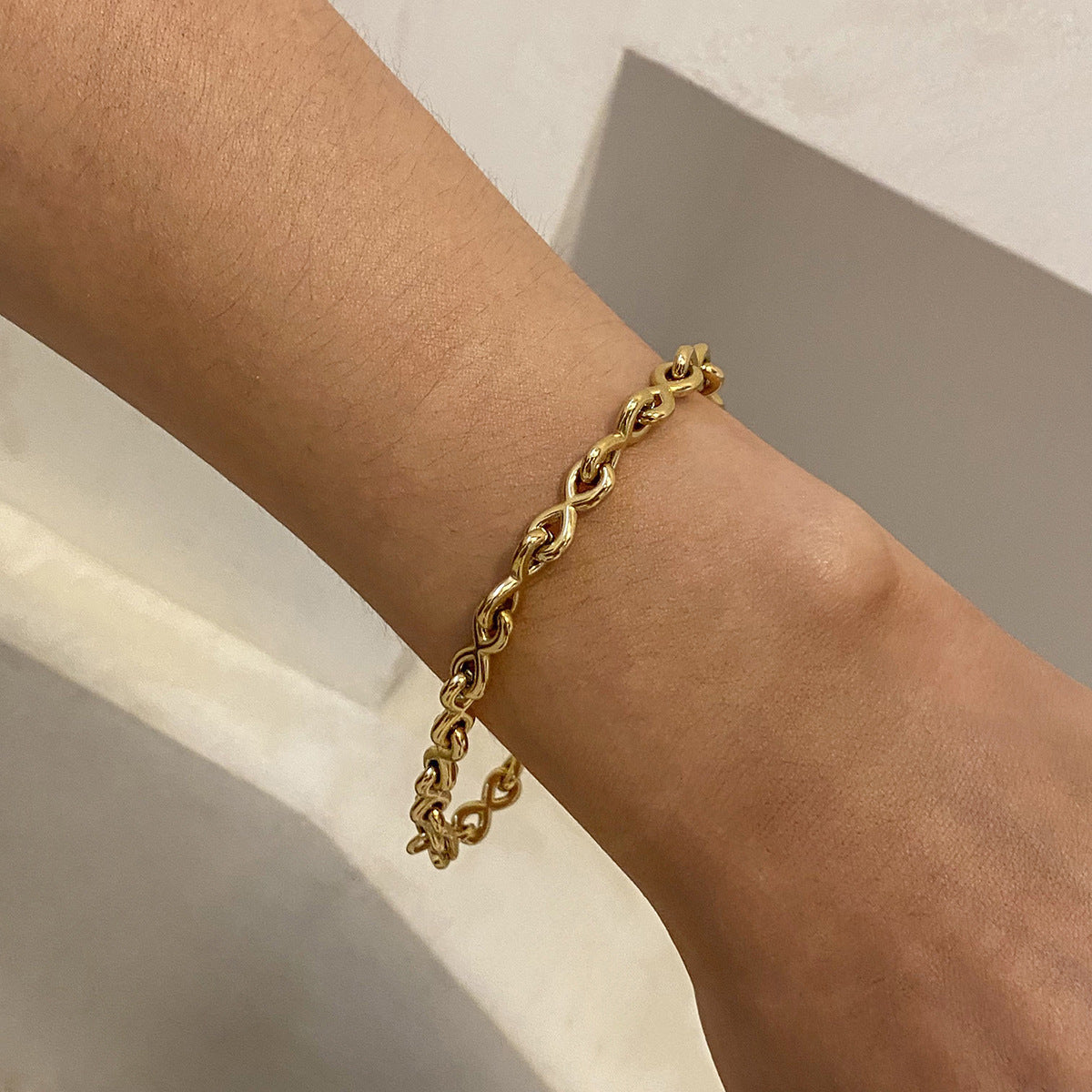 Stainless steel 18k gold-plated bracelet