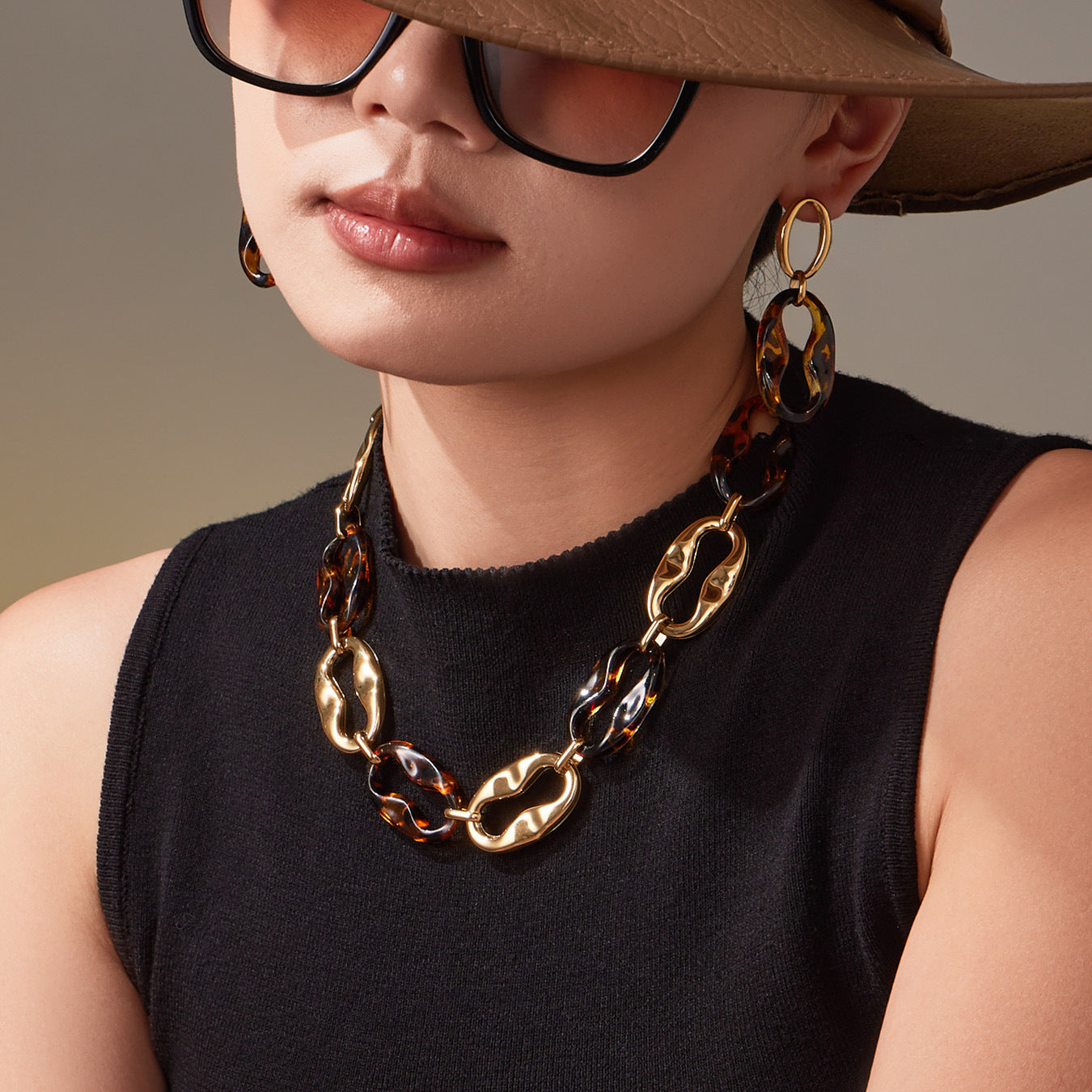 Stainless steel 18k gold-plated leopard print resin pig nose jewelry set