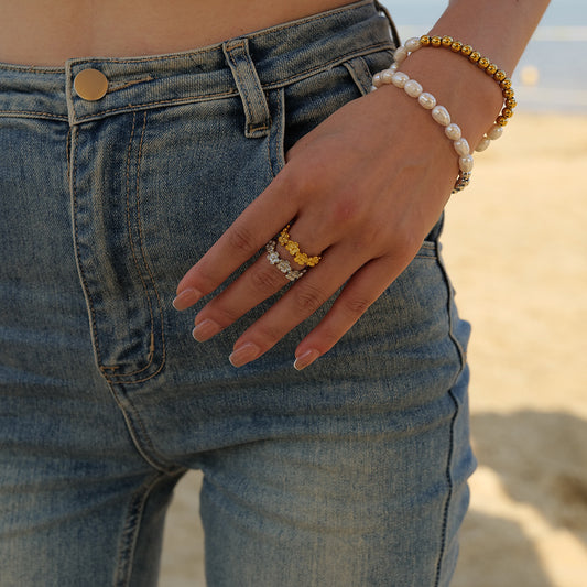 Stainless steel 18k gold-plated floral ring