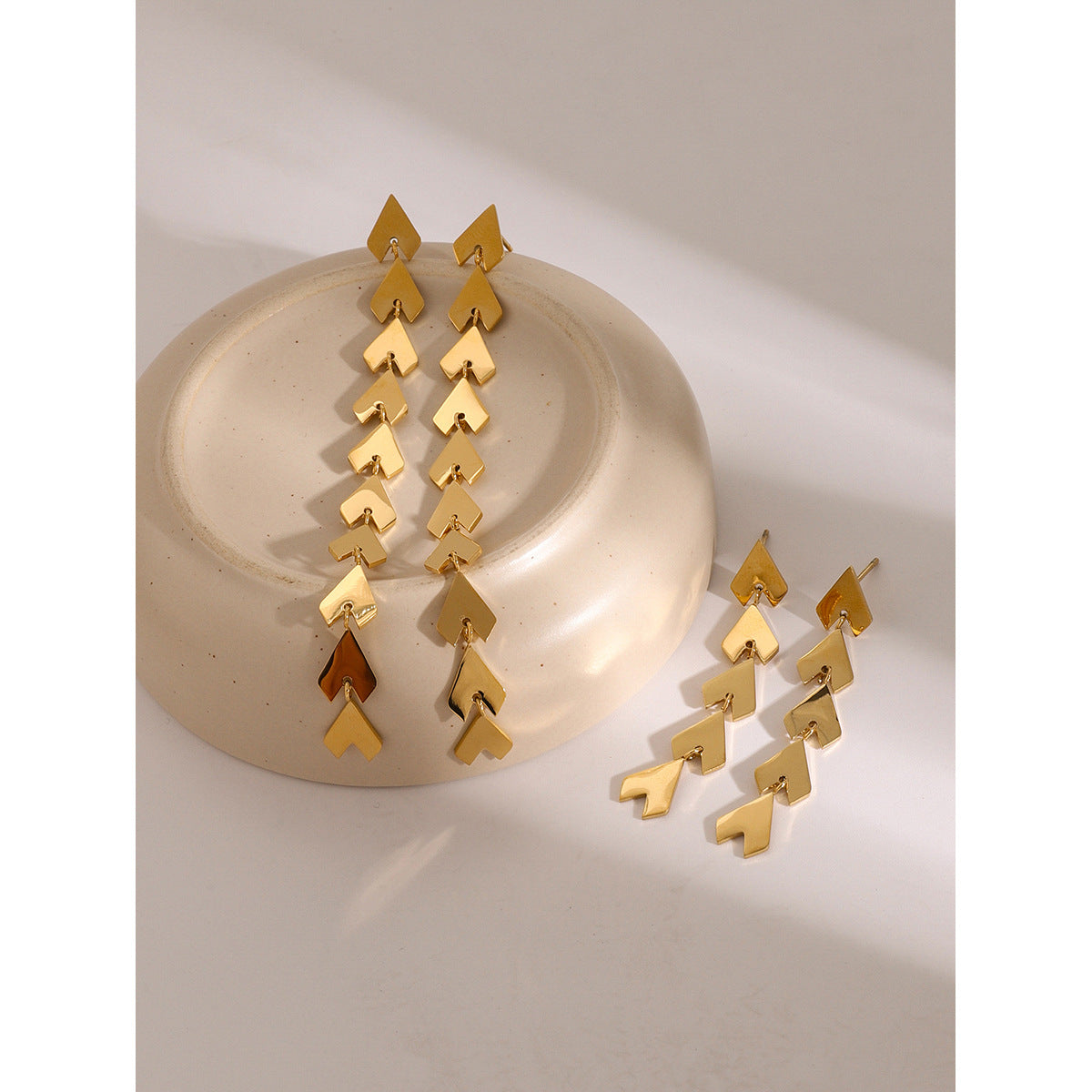 Stainless steel 18k gold-plated tassel earrings