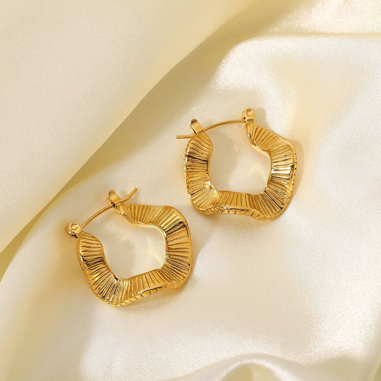 Stainless steel 18k gold-plated earrings