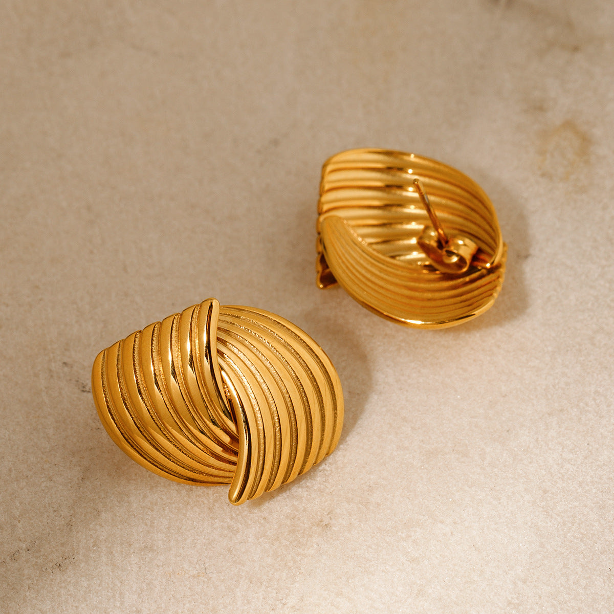 Stainless steel 18k gold-plated stripe textures earrings